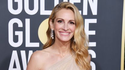Julia Roberts attends the 76th Annual Golden Globe Awards at The Beverly Hilton Hotel on January 6, 2019 in Beverly Hills, California