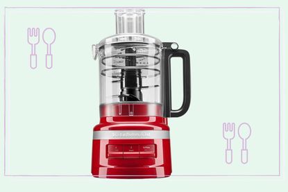 A collage of images of the Kitchenaid 2L Blender, our pick of one of the best baby food makers