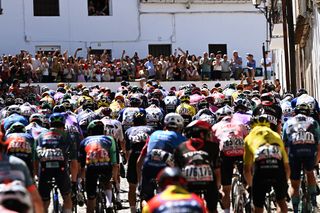 Final lap of Vuelta a España's closing stage in Granada to be neutralised after safety concerns raised