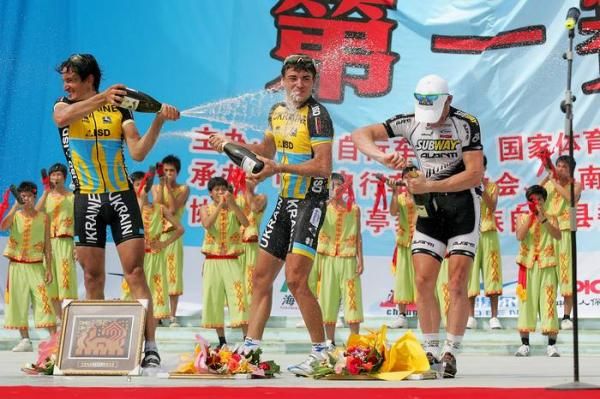 The place getters from stage 1 enjoying the spoils.