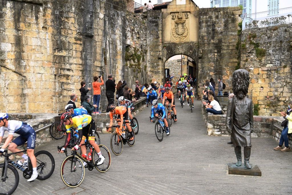 ONDARROA SPAIN APRIL 09 Start Brandon Mcnulty of United States and UAE Team Emirates Yellow Leader Jersey The Peloton during the 60th ItzuliaVuelta Ciclista Pais Vasco 2021 Stage 5 a 1602km stage from Hondarribia to Ondarroa Puerta de Santa Mara de Hondarribia Hondarribia Village City Walls itzulia ehitzulia on April 09 2021 in Ondarroa Spain Photo by David RamosGetty Images