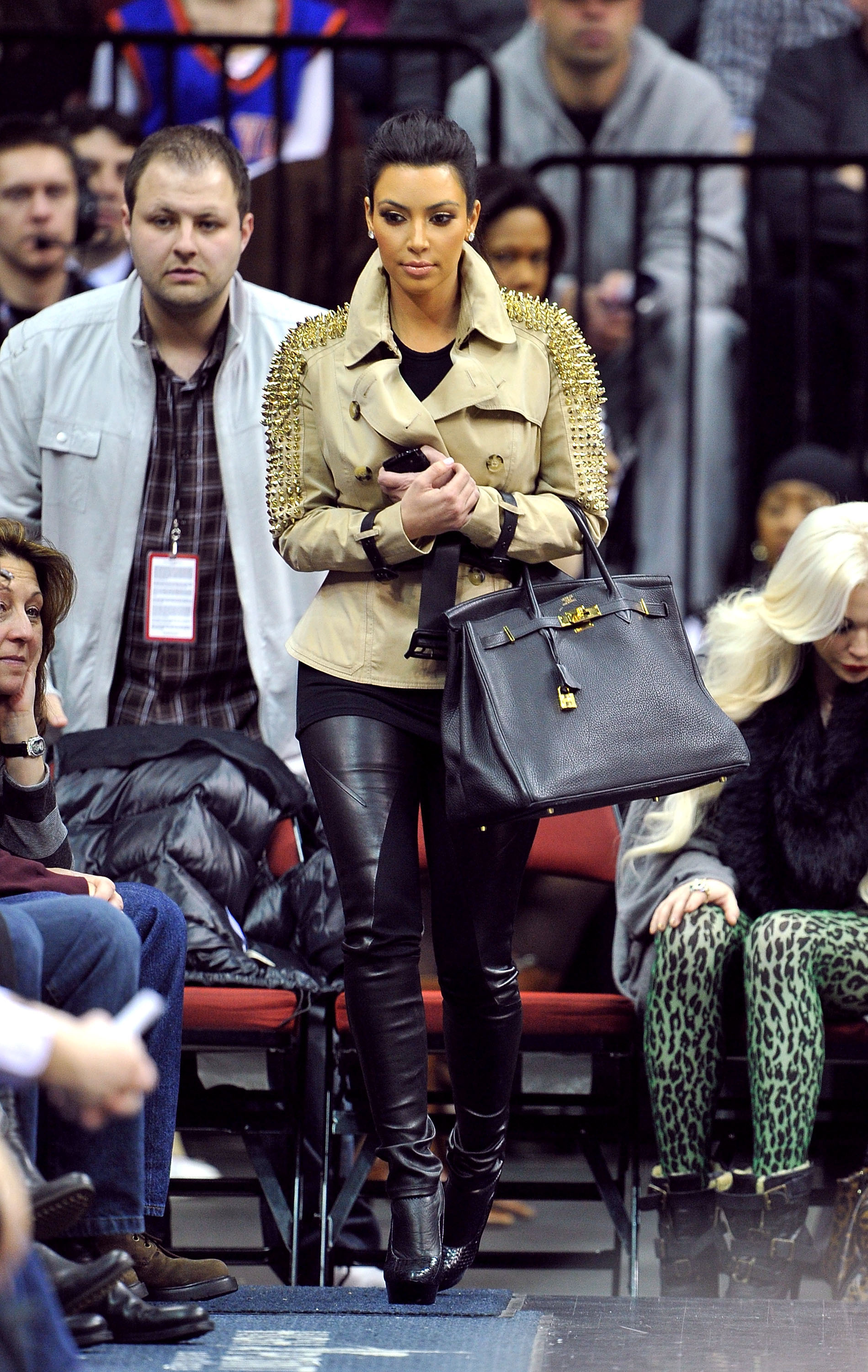 Kim Kardashian's courtside style at a New York Knicks game in Feb 2011