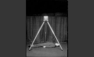 Demonstration of the Bertillon metric photography system