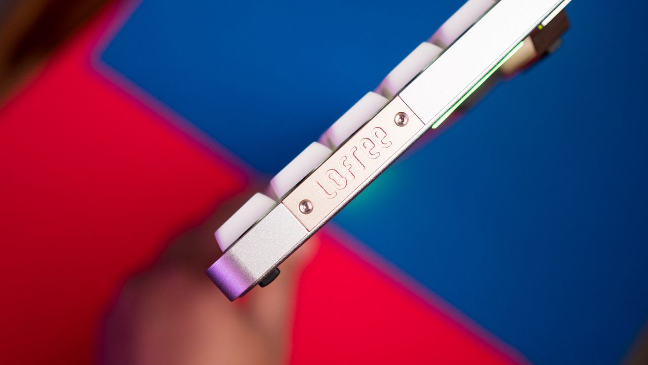 Side view of Lofree Flow keyboard with Lofree branding