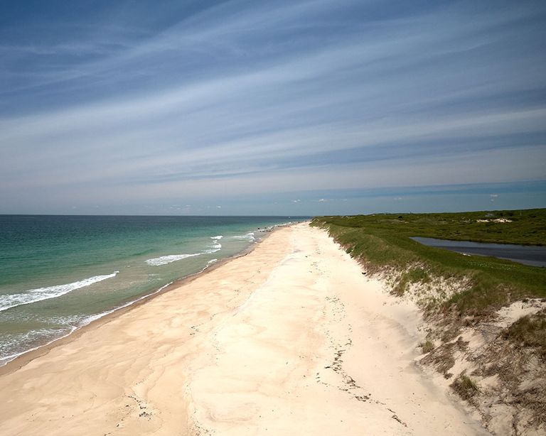 Jackie Kennedy's Martha's Vineyard house for sale for $65 million ...