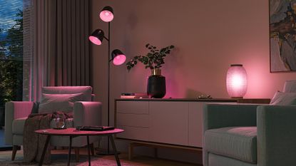 Philips Hue E14 luster bulbs in lamps in room