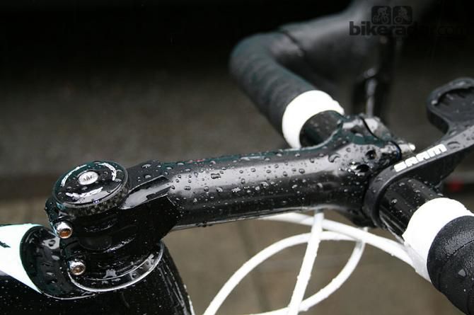 39-year-old Petacchi (Omega Pharma-QuickStep) removed the integrated aerodynamic spacer on the Venge