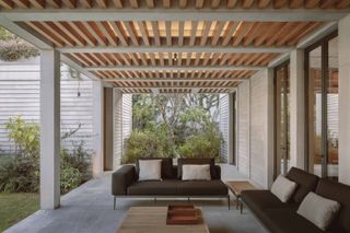 outdoor lounge at Parque Via house by SOA