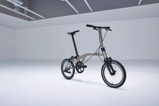 Brompton unveils its lightest ever bike, the 7.45kg titanium T Line