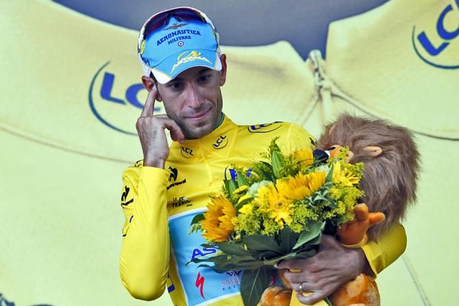 Vincenzo Nibali (Astana) in yellow
