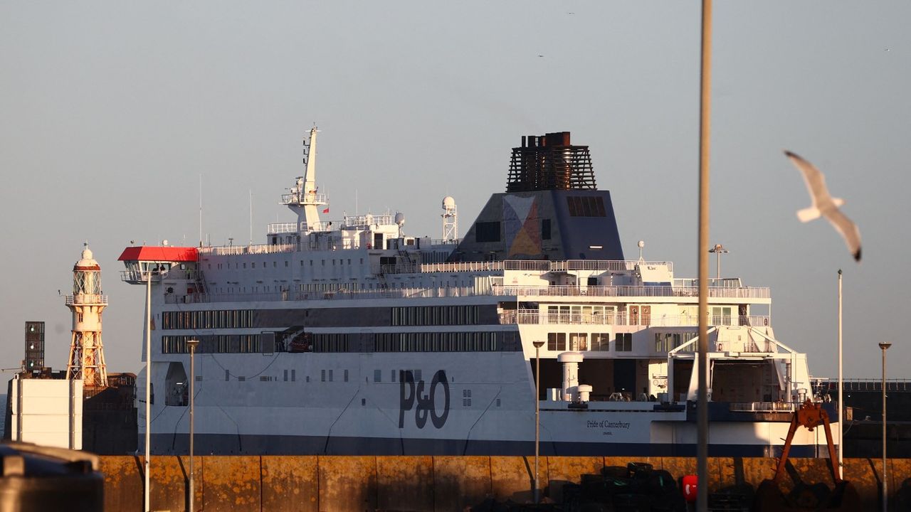 A P&amp;amp;O ferry