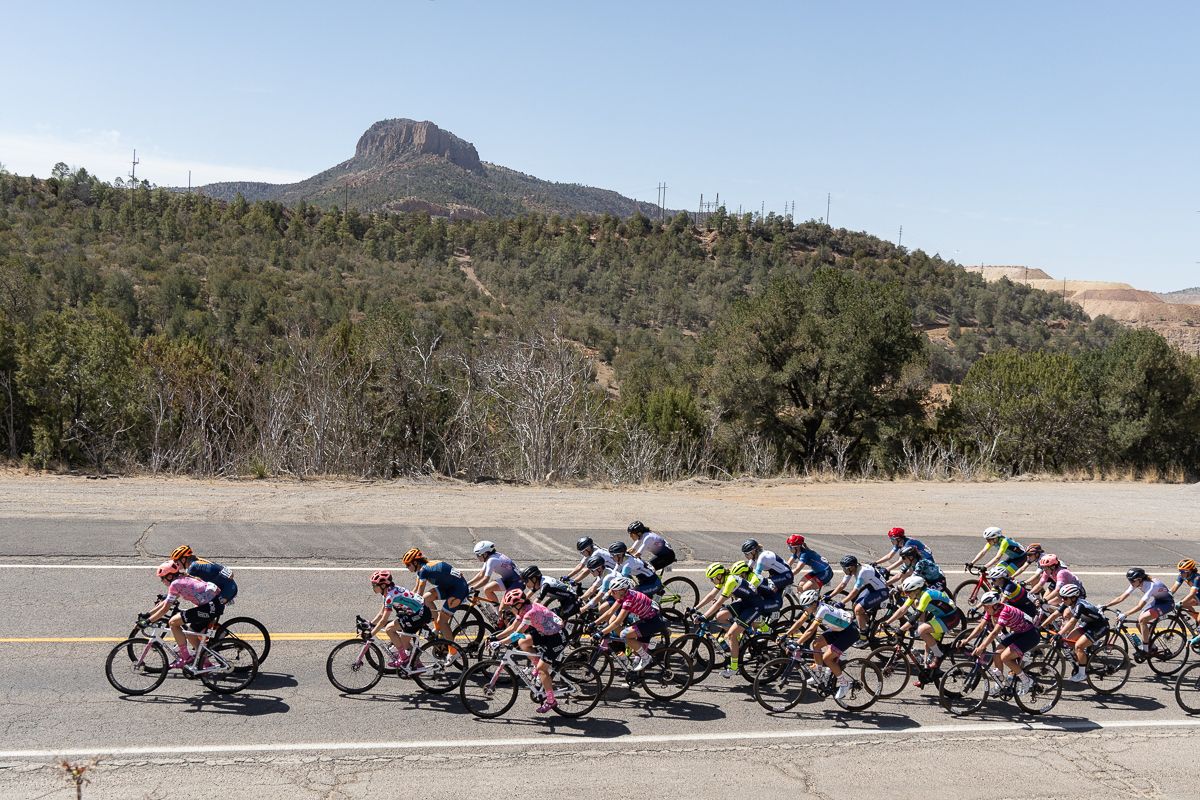 The Women's race saw some action early with a few lower ranked GC riders taking a shot for glory on the climb into Pinos Altos.