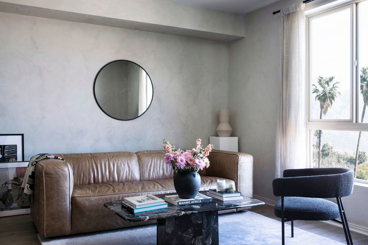 10 living rooms with limewash walls | Livingetc