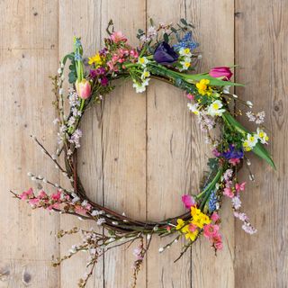 spring wreath craft step 6