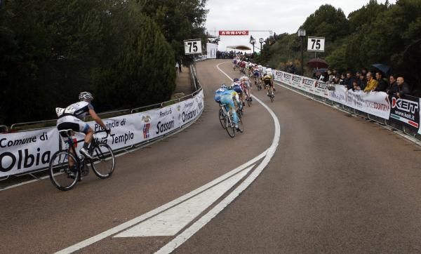 The sweeping drag to the finish.