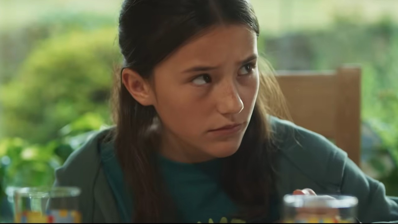 Darcey Ewart looking guilty in Robin and the Hoods.