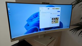 Lenovo dNPU monitor concept at MWC