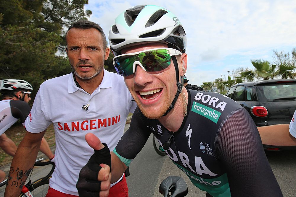Sam Bennett (Bora-Hansgrohe) wins stage 7 at the Giro d'Italia