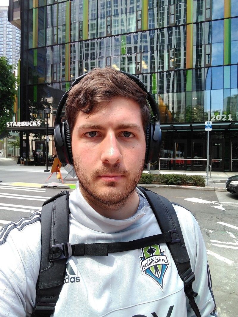 Moto G6 Plus selfie camera sample