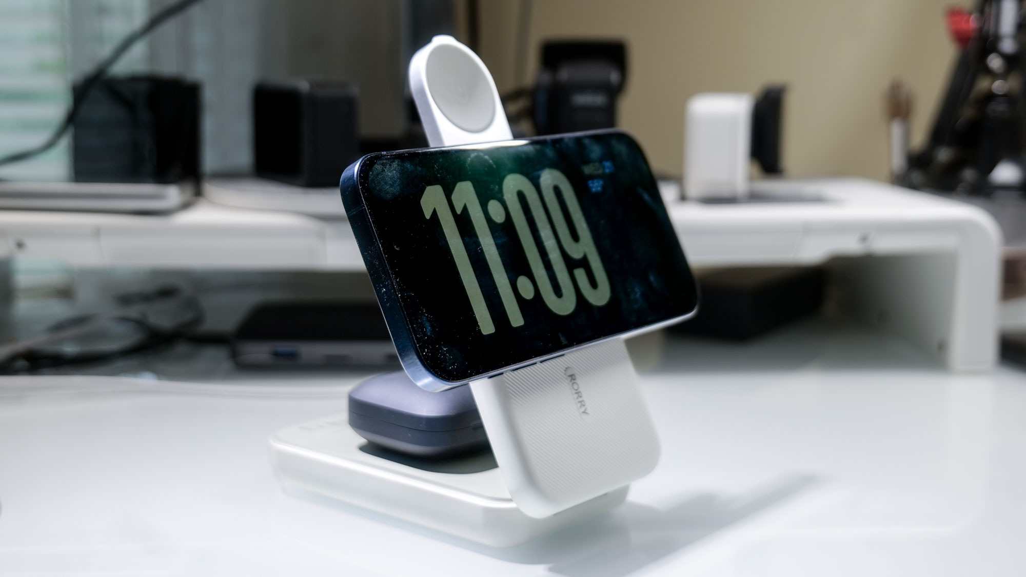 Rorry 3-in-1 Portable 10000 mAh Charger on desk.