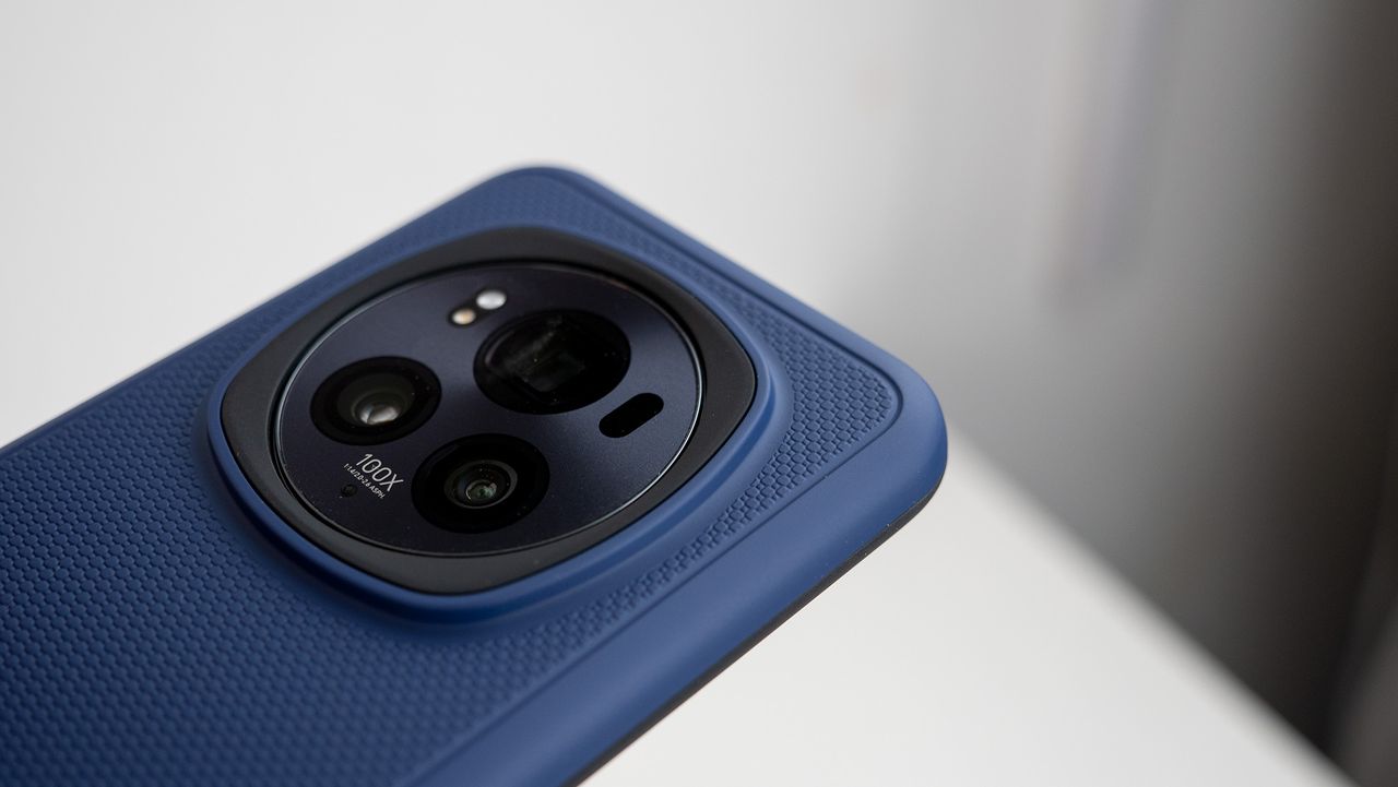 The blue DualShield Tudia case for the Honor Magic 6 Pro