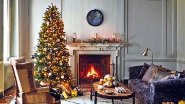 Kelly Hoppen's Christmas decorating ideas | Homes & Gardens