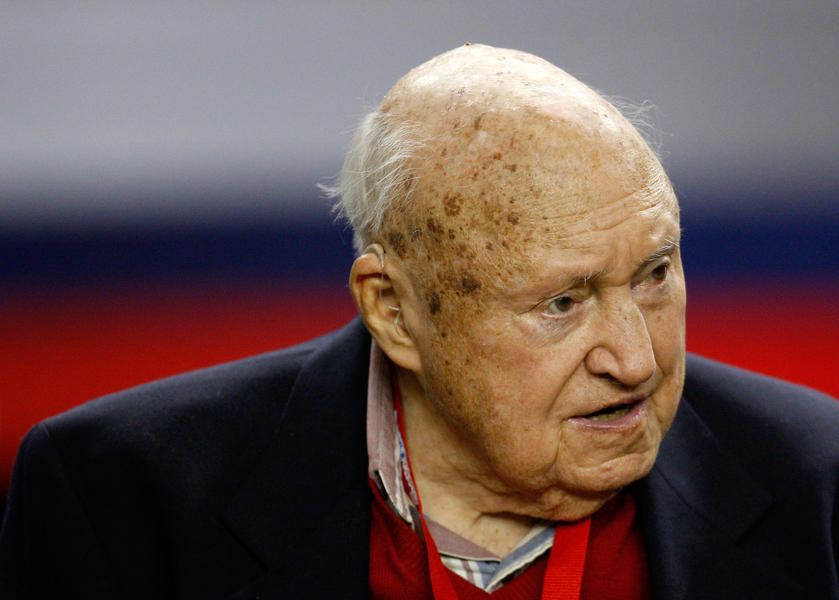 Chick-fil-A founder Truett Cathy is dead at 93