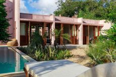 Ua House by Studio Mehta