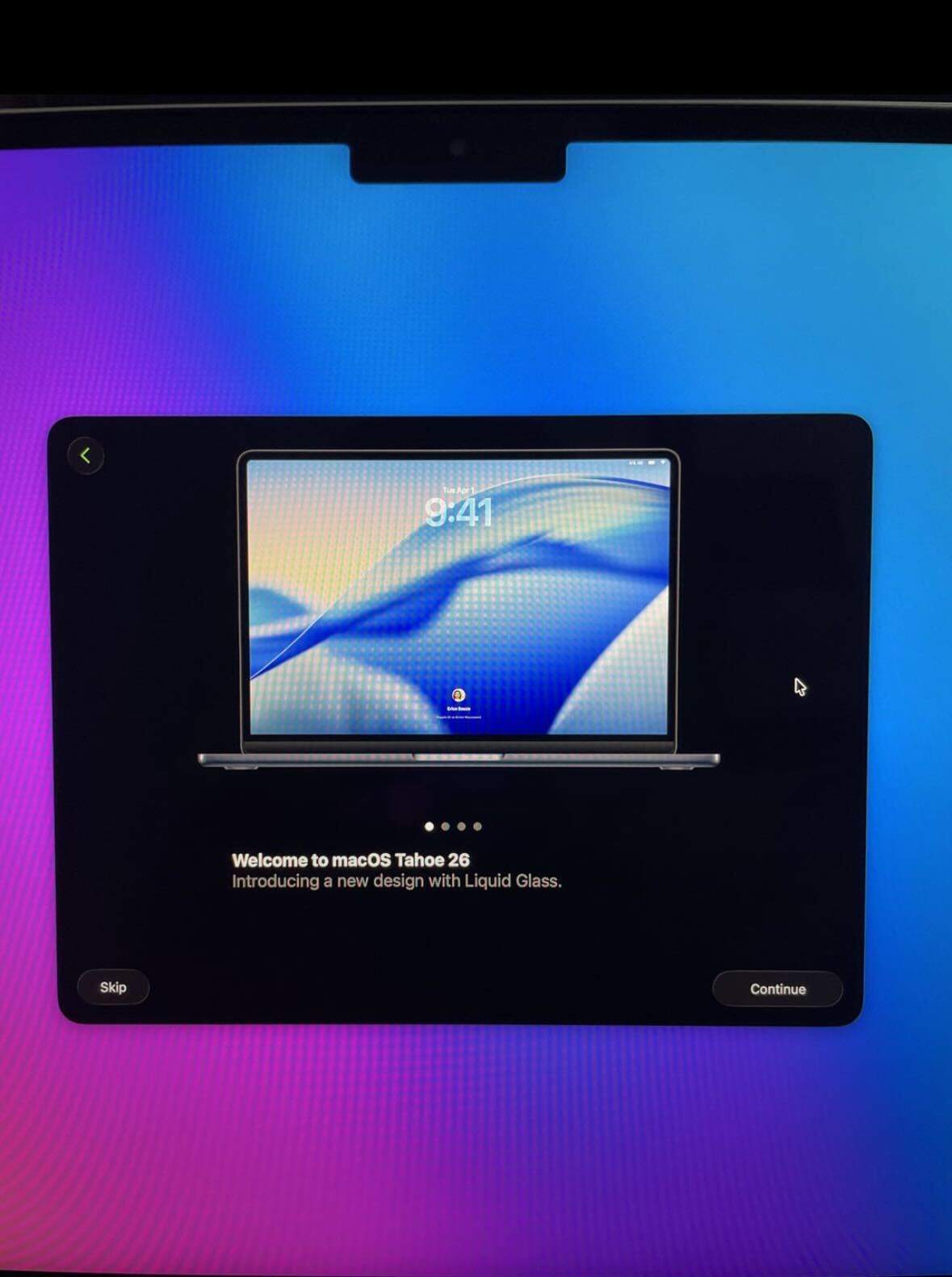 Screenshot from macOS Tahoe public beta showing a notchless MacBook