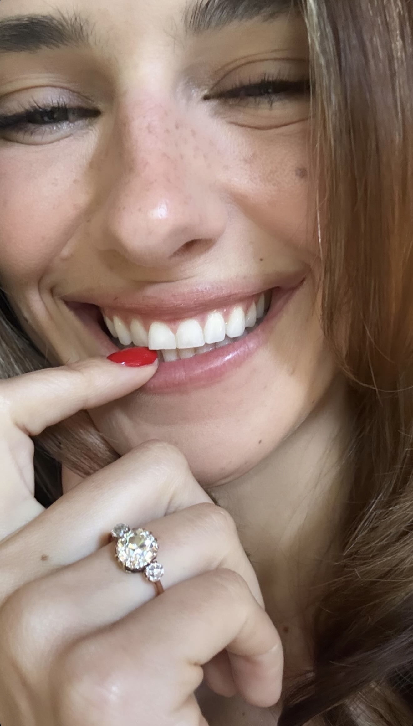 Devon Lee Carlson reveals her three-stone engagement ring