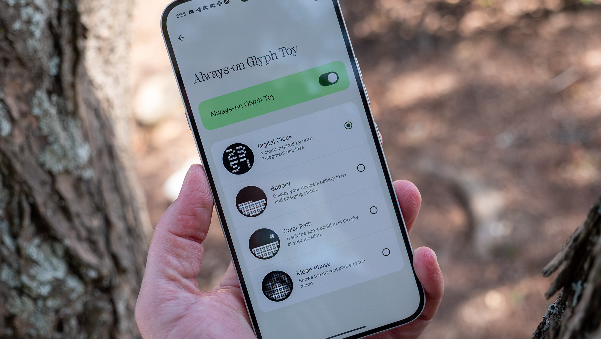 Configuring the always-on glyph toy on the Nothing Phone 4a Pro