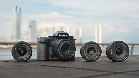 Viltrox L-mount Air lenses