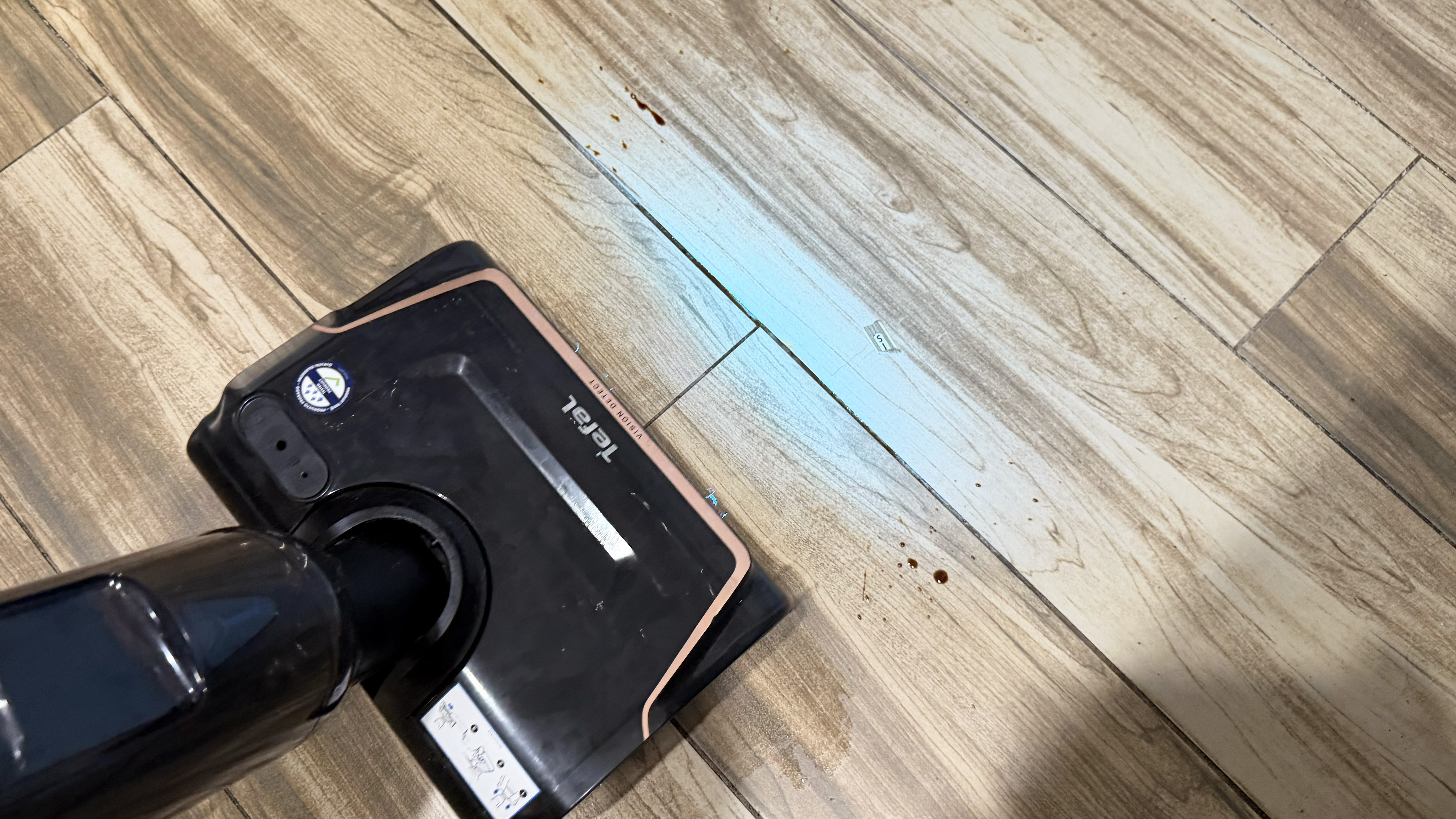 Tefal X-Clean 7 in use on hardwood floors