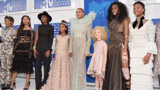 Beyoncé & Blue Ivy in Group Photo on the Red Carpet