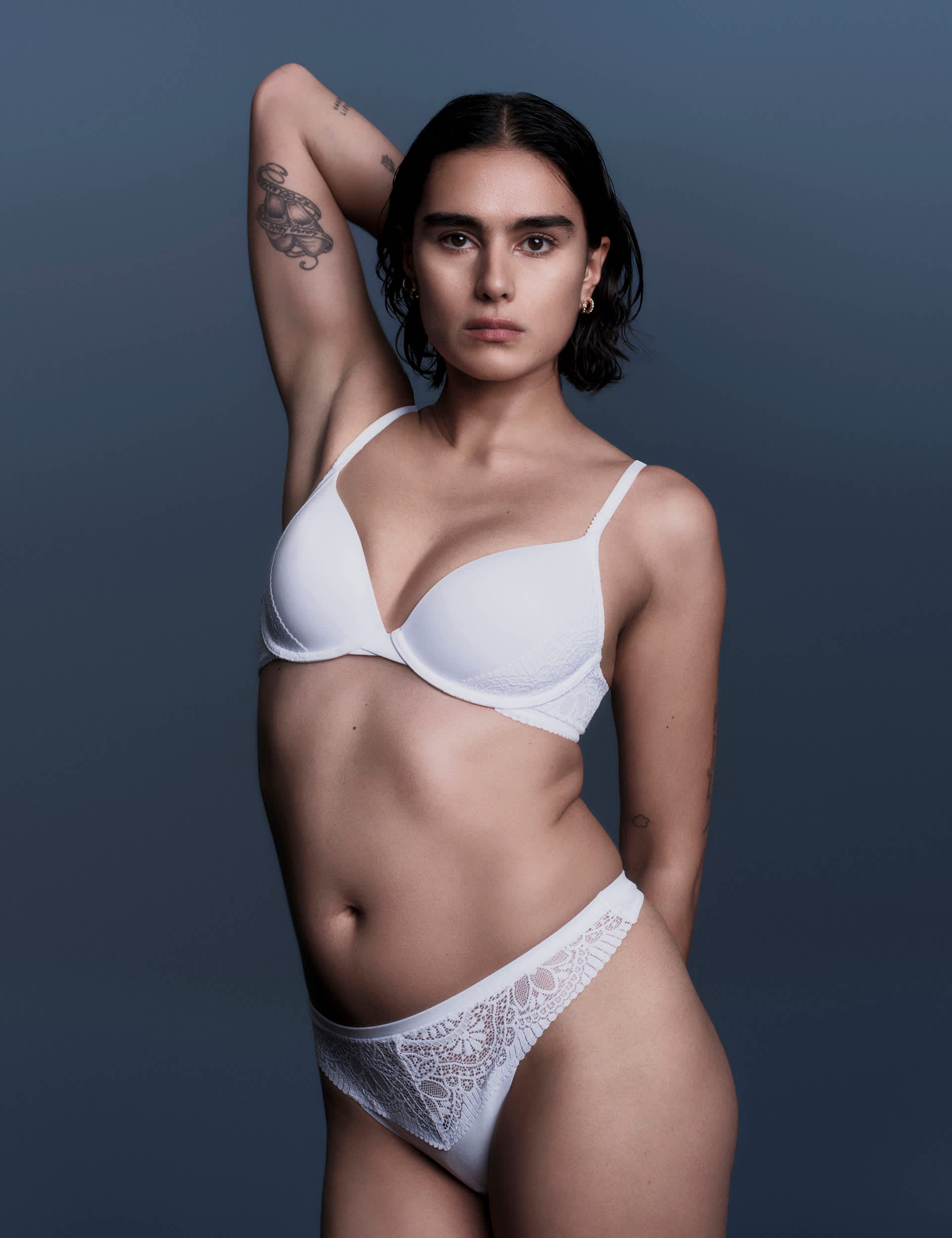 Body Soft&amp;trade; Wired Plunge T-Shirt Bra A-E