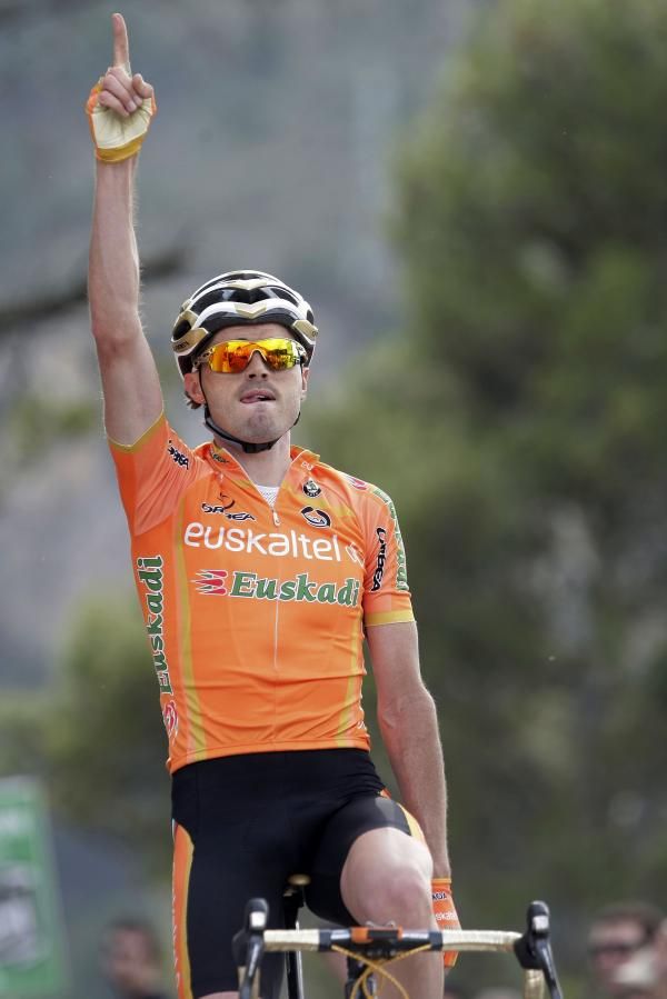 Samuel Sanchez (Euskaltel-Euskadi) wins the GP Miguel Indurain