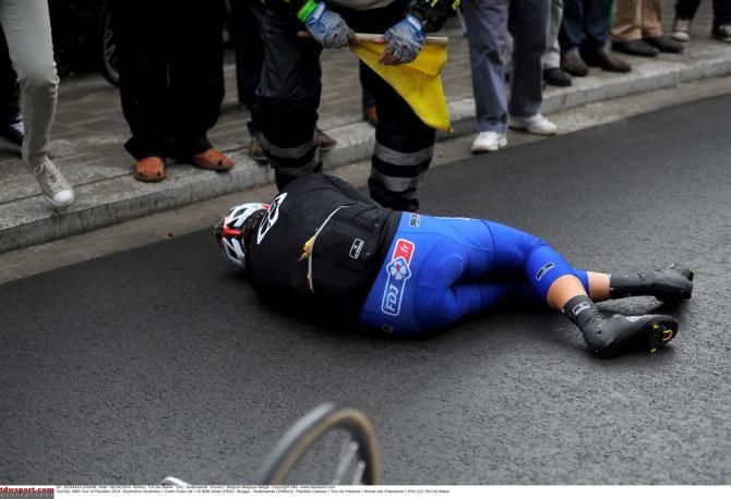 Johan le Bon (FDJ) was one of may riders to hit the tarmac