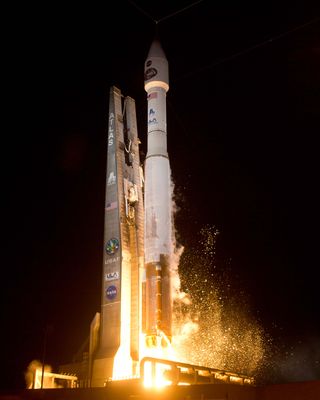ULA Atlas 5 Rocket Launches TDRS-K Satellite