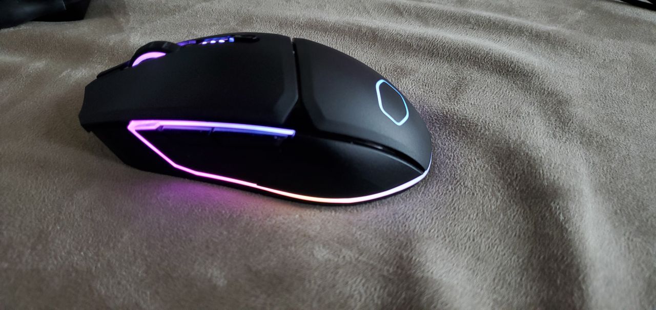 Cooler Master MM831