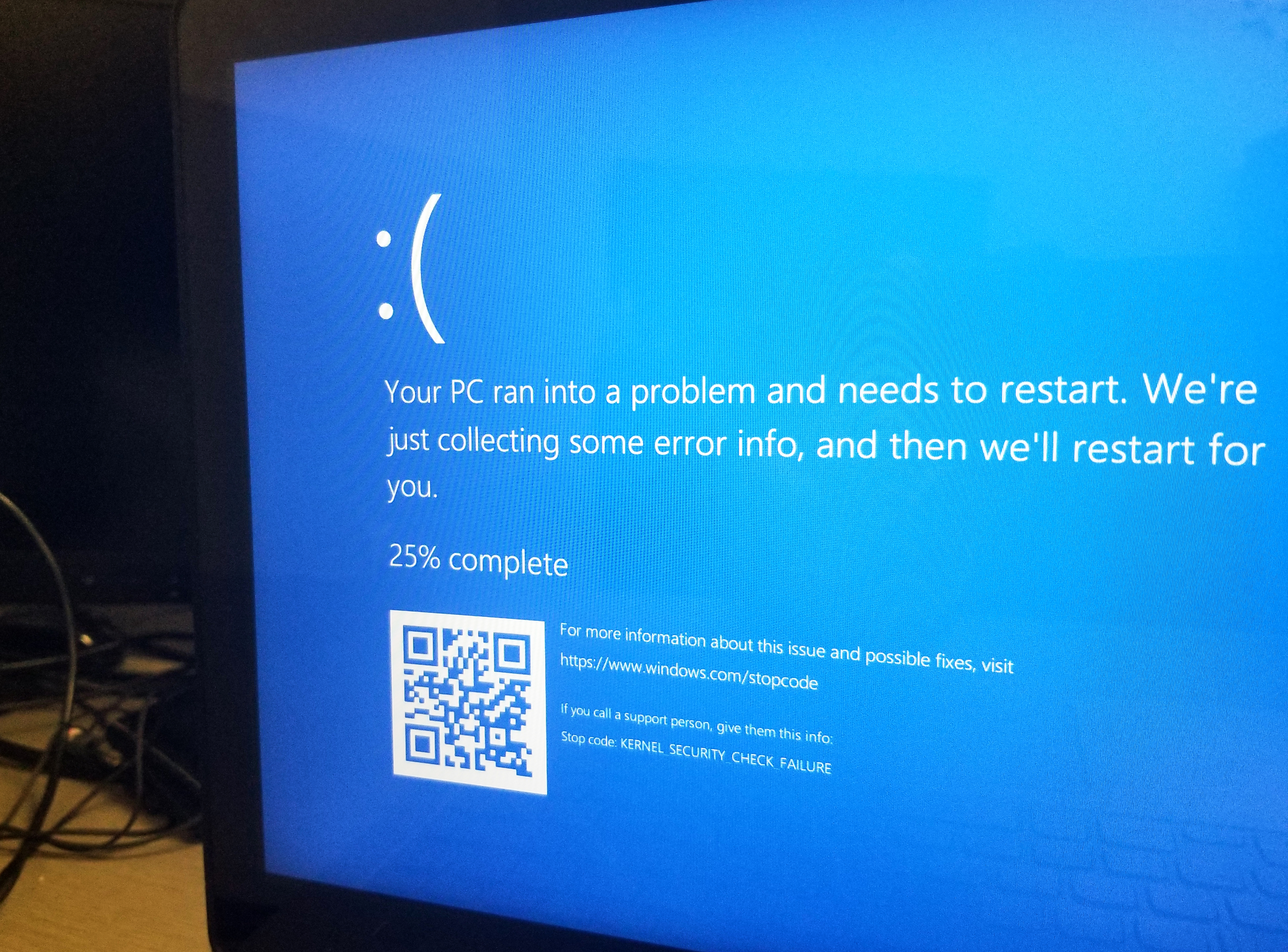 Microsoft Windows 10 Blue screen of death on a display.