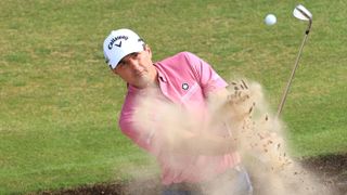 Kevin Kisner hits bunker shot