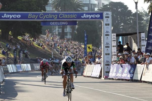 Chloe Hosking (Total Rush) bridges across to solo leader, Tiffany Cromwell (GreenEDGE)
