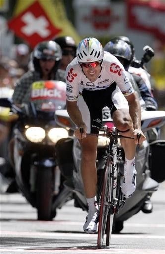 Fabian Cancellara thunders up the finishing straight.