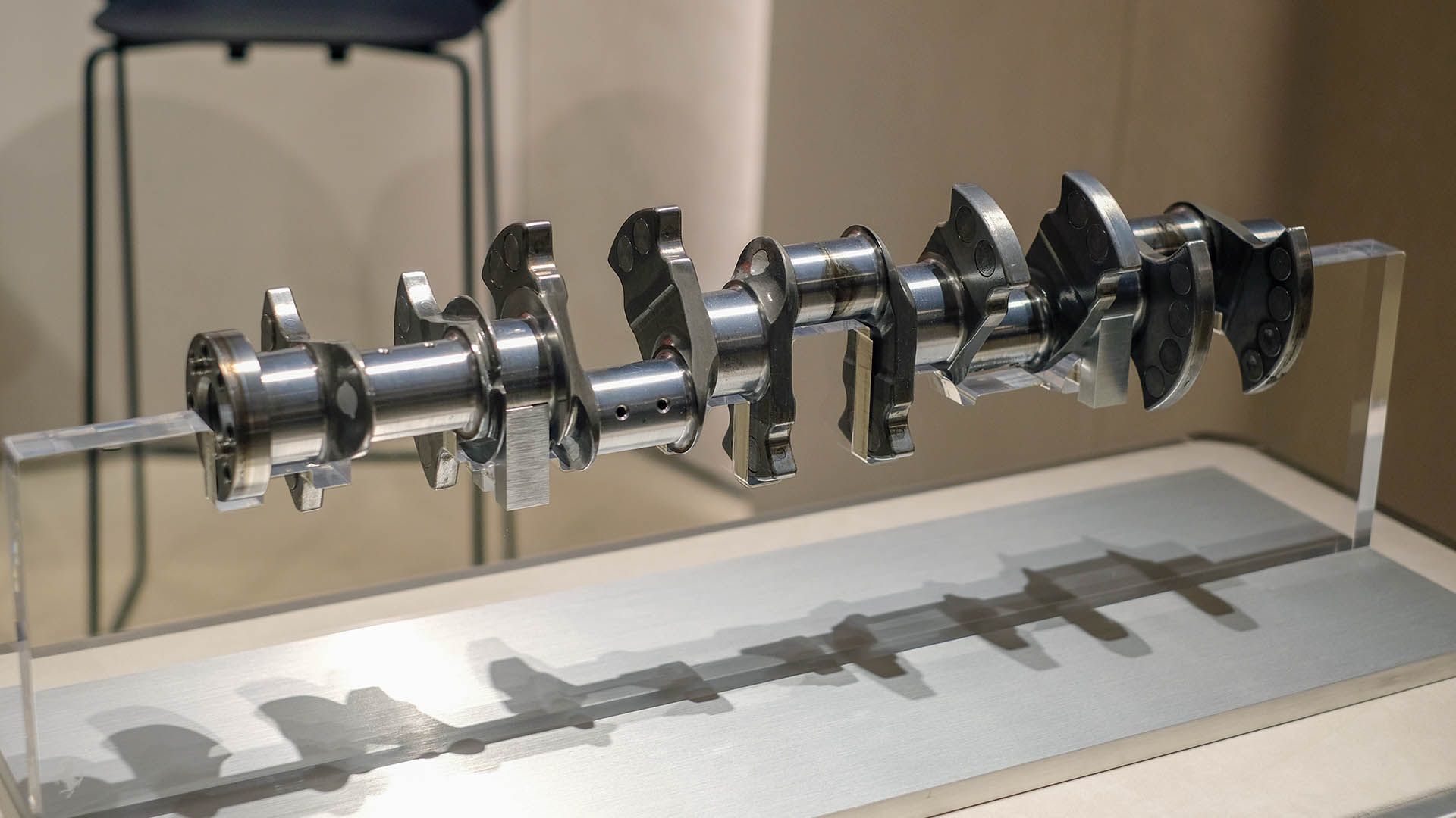 Ferrari crankshaft photo.