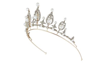 A crown with pearls and diamonds
