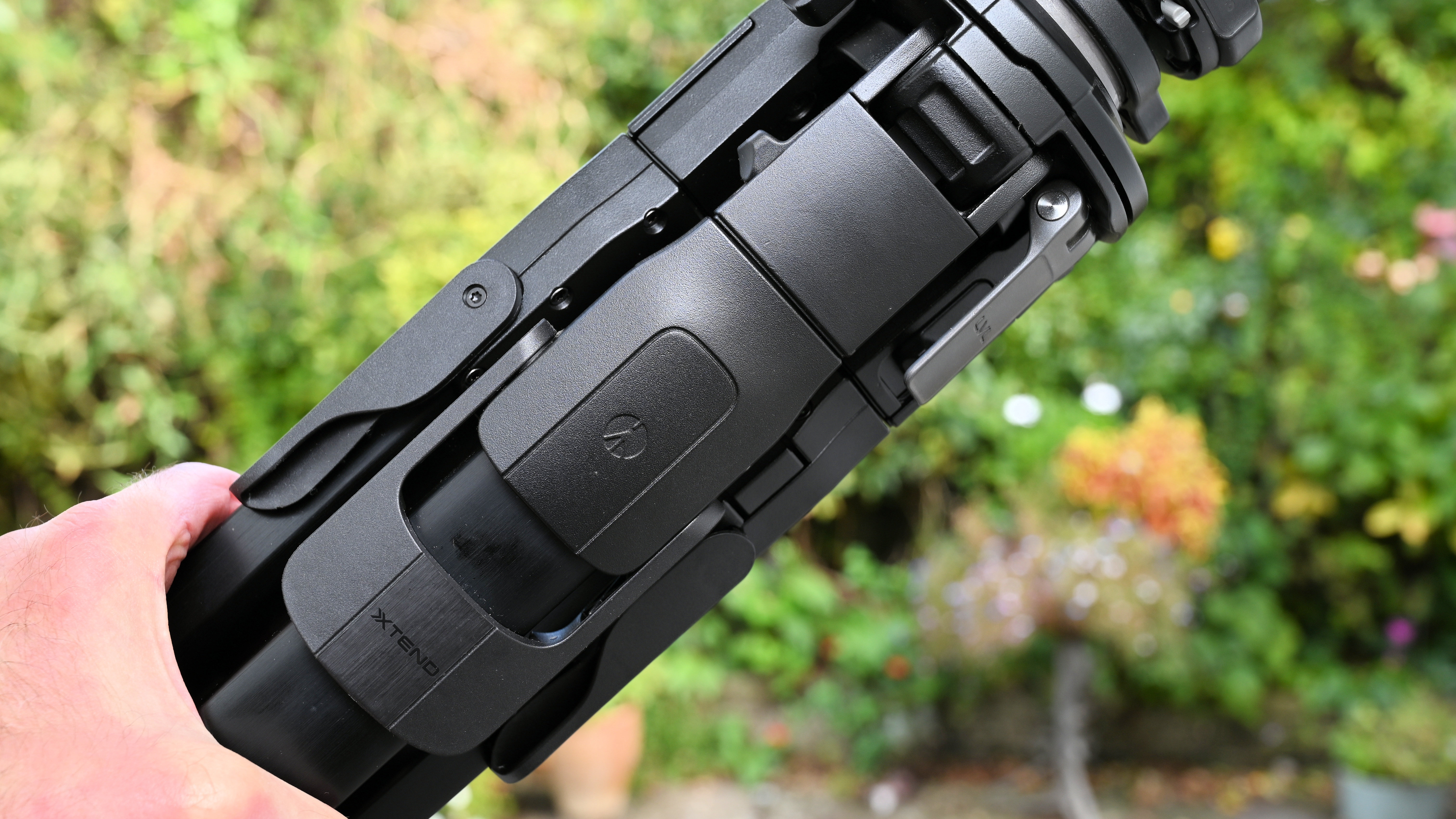 Manfrotto ONE Hybrid Tripod