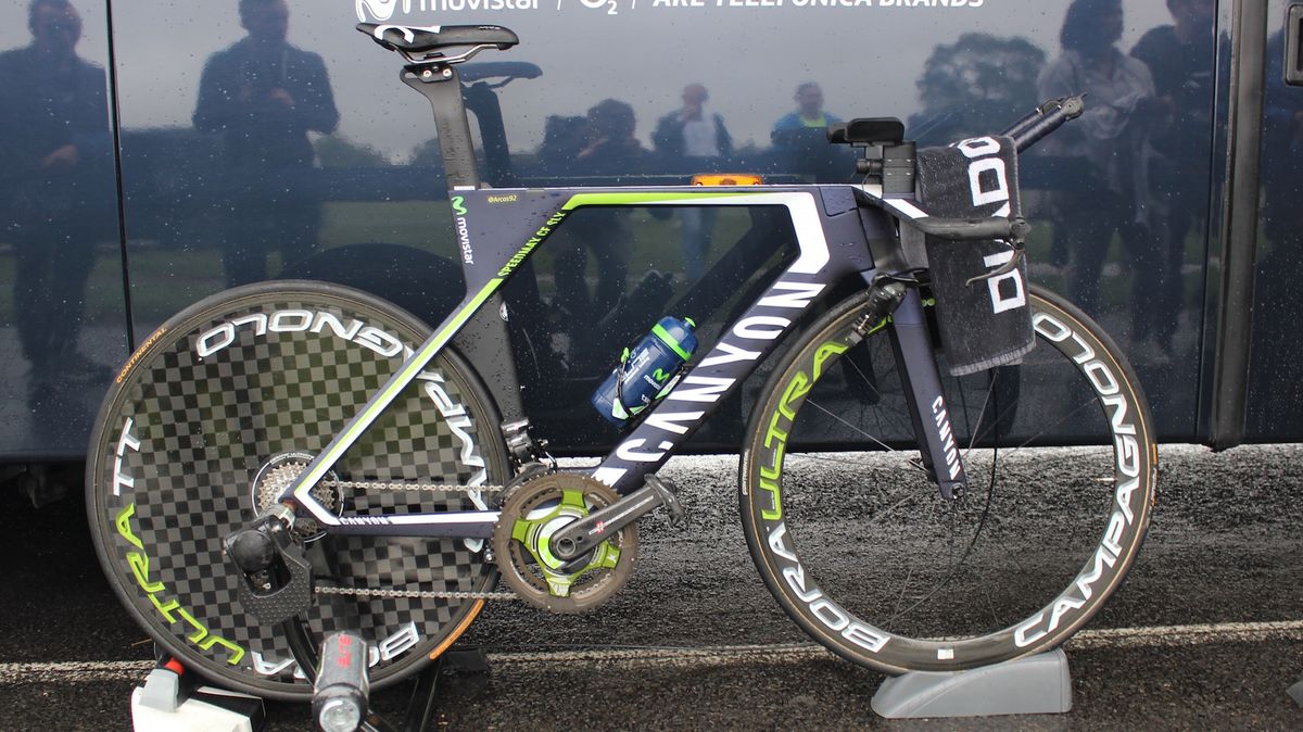 Jorge Arcas' Canyon Speedmax CF SLX in Movistar livery
