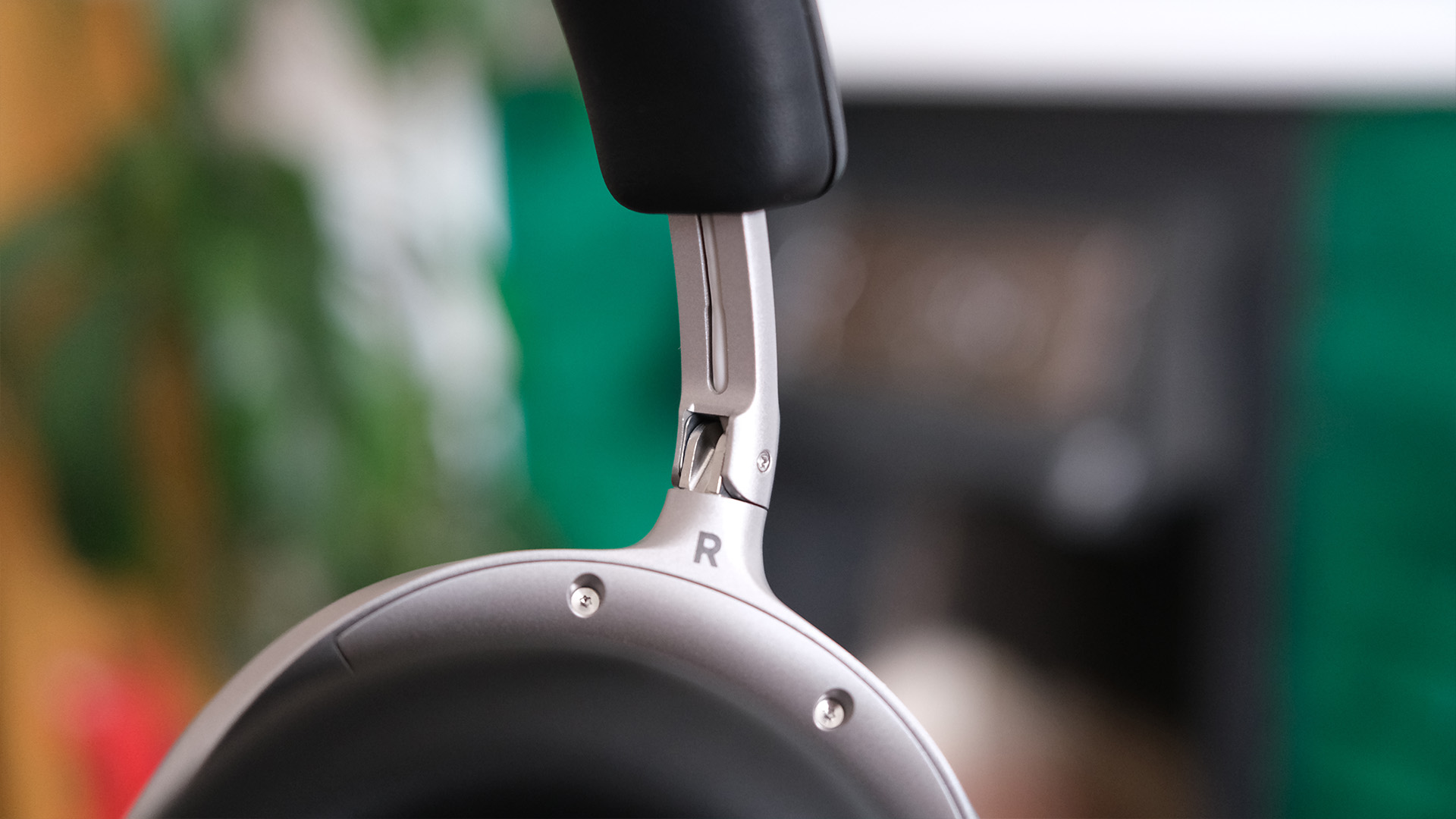 Beyerdynamic Aventho 300 review