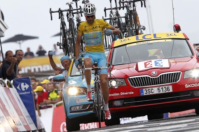 Vincenzo Nibali (Astana) wins stage 18