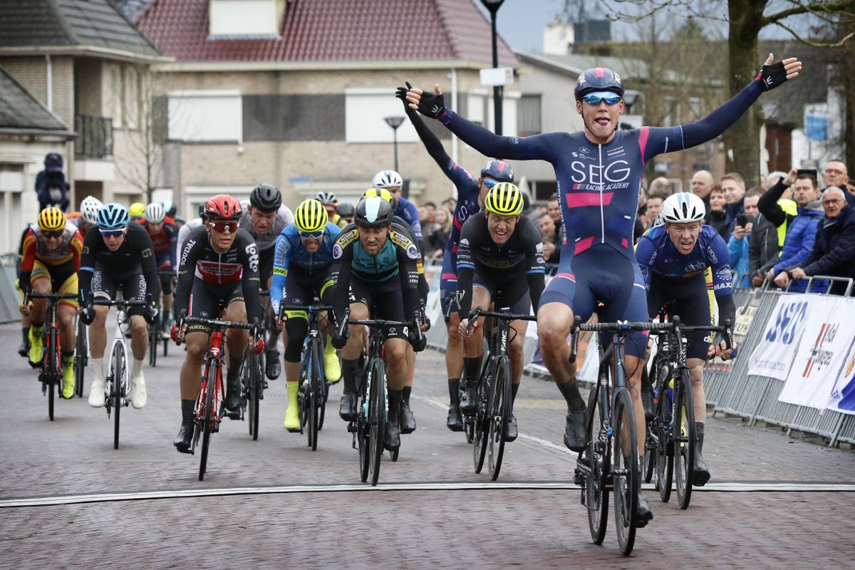 Dekker wins the Dorpenomloop Rucphen